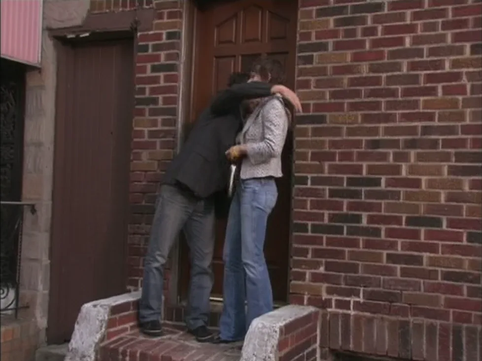 Still from It's Always Sunny S01E04: Charlie gets his hug