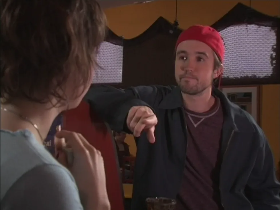 Still from It's Always Sunny S01E04: Mac in the hat