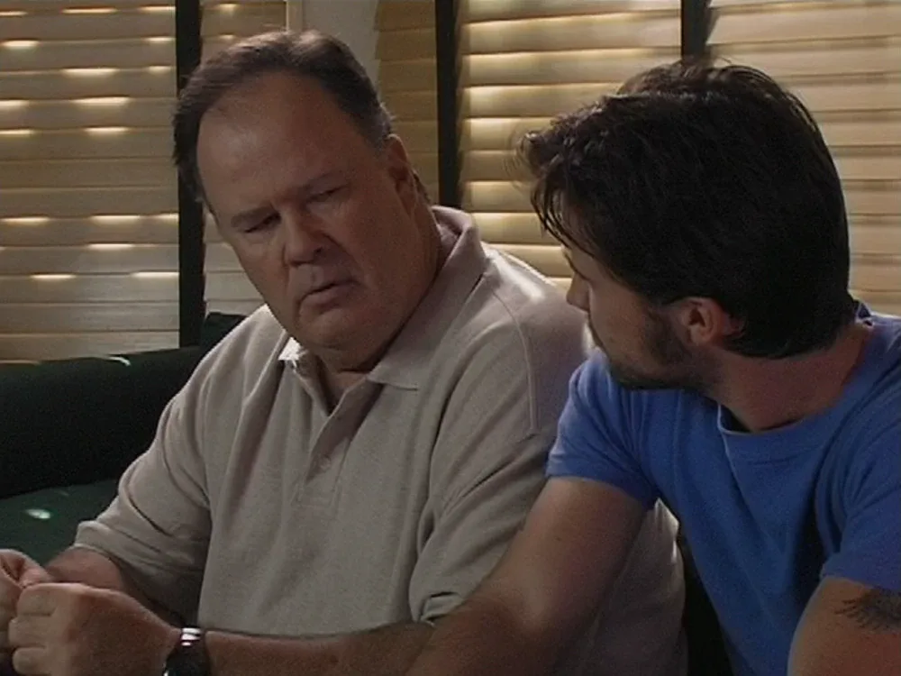 Still from It's Always Sunny S01E07: The Coach